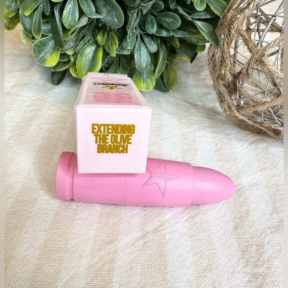 Jeffree Star Velvet Trap Matte Lipstick in Extending The Olive Branch NIB